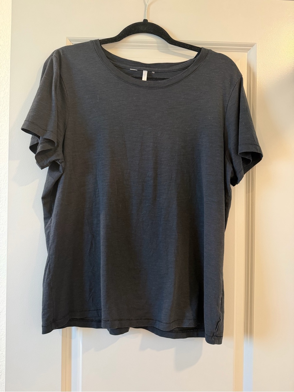 Travis Mathew Black Crewneck Tee